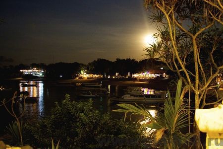 Вечерние виды на пляже не оставят вас равнодушными